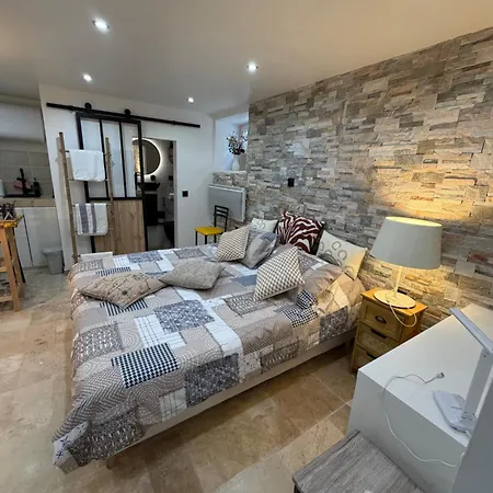 In One House 4*