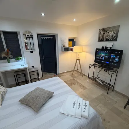 Casa de hóspedes In One House 4*